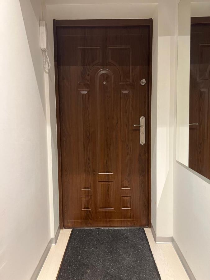 Apartment 2-room In The Center *